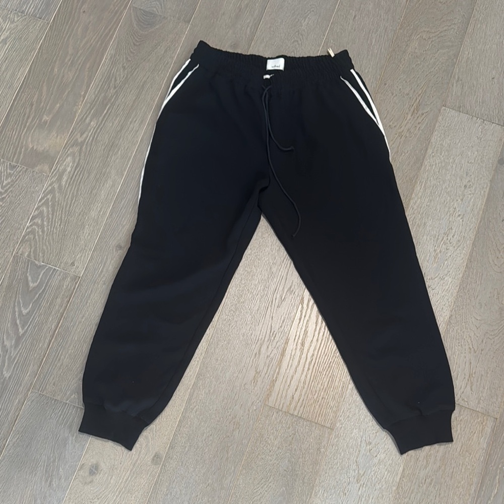 Wilfred Black Jogger Pants (short above the ankle)